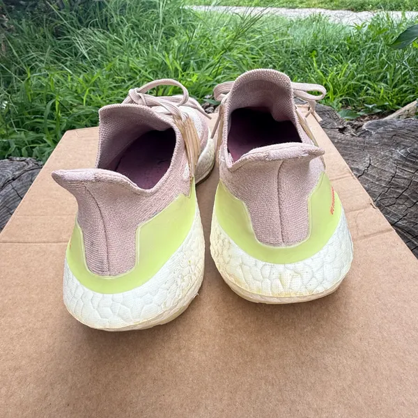 RARE Adidas Ultraboost 21 Womens Running Shoes Size 7.5 - Image 3