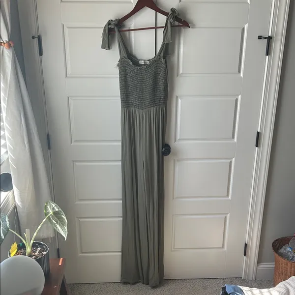 The Impeccable Pig Elegant Olive Green Jumpsuit - Image 2