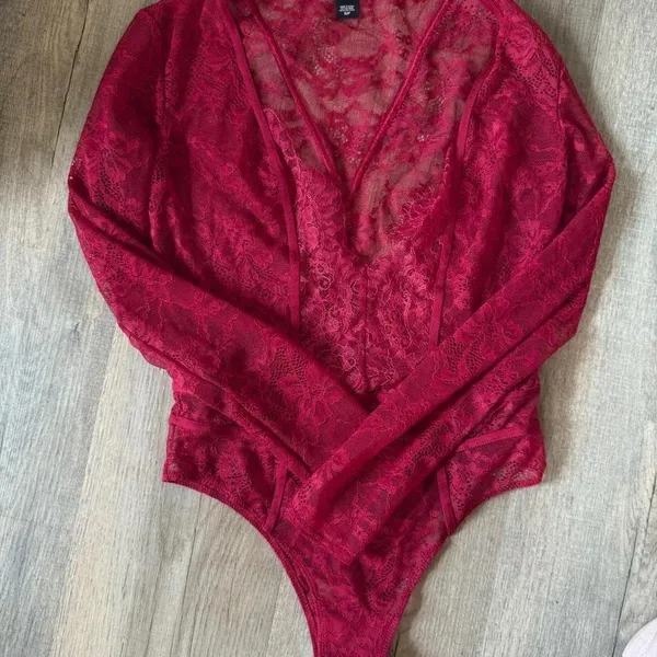 Victorias‎ Secret Red Lace Long Sleeve Plunging V Neck Bodysuit S P - Image 3