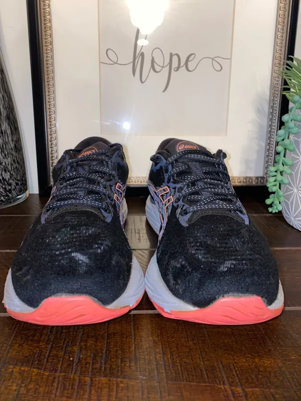 Asics Gel Cumulus 23 Athletic Running Sneakers Size 9.5 Black/Blazing Coral - Image 6