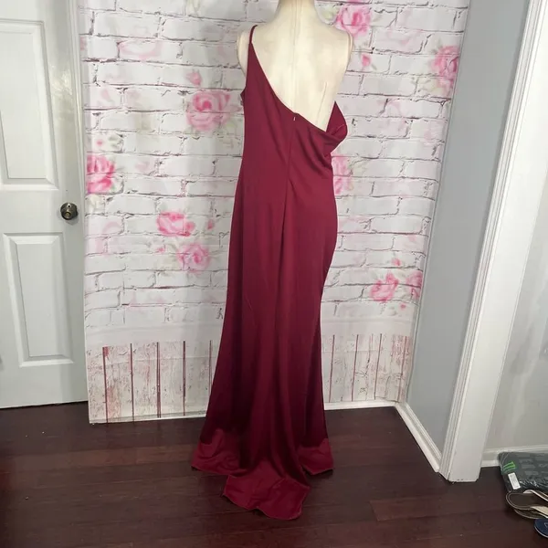 LA FEMME nwot wine burgundy colored ONE SHOULDER DRESS 28176 - Image 7