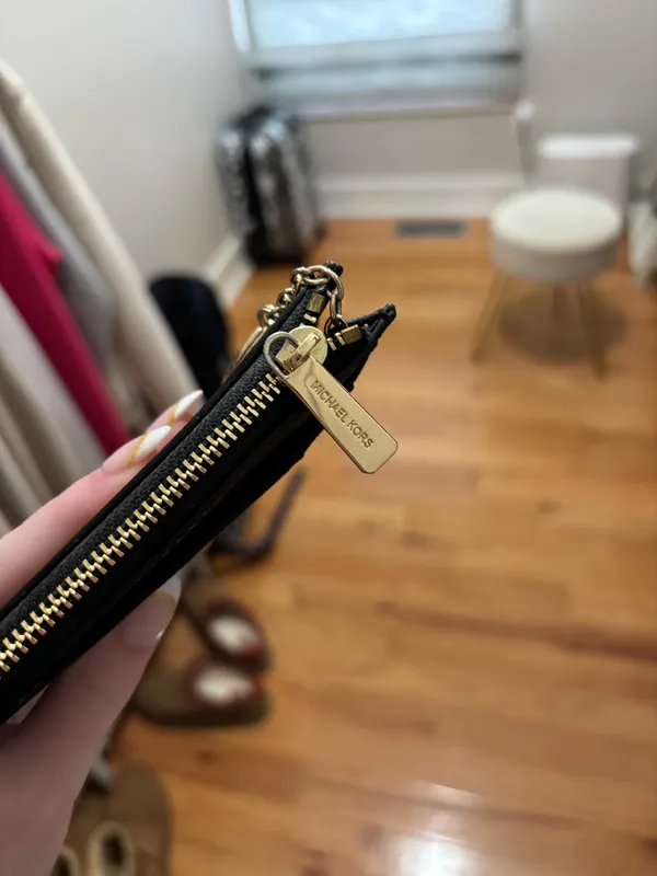Michael Kors Wallet - Image 3