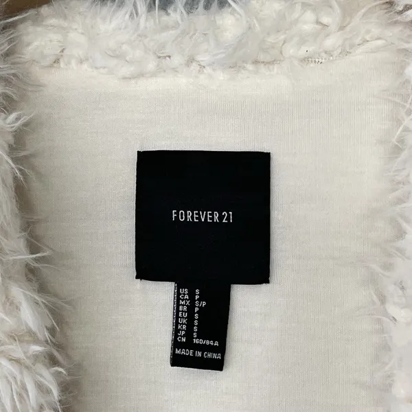 Forever 21 Teddy Jacket Size Small Creamy White Coat Faux Fur Shaggy Glam Chic - Image 7