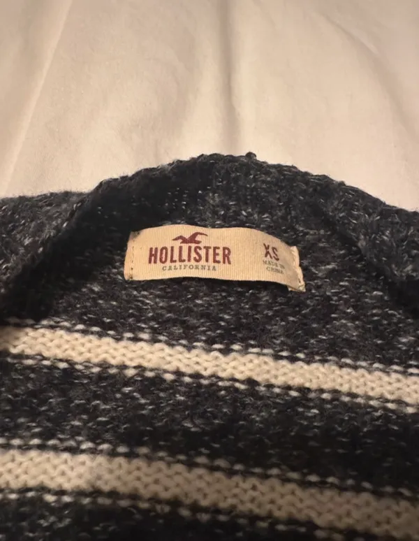 Hollister Cardigan - Image 2