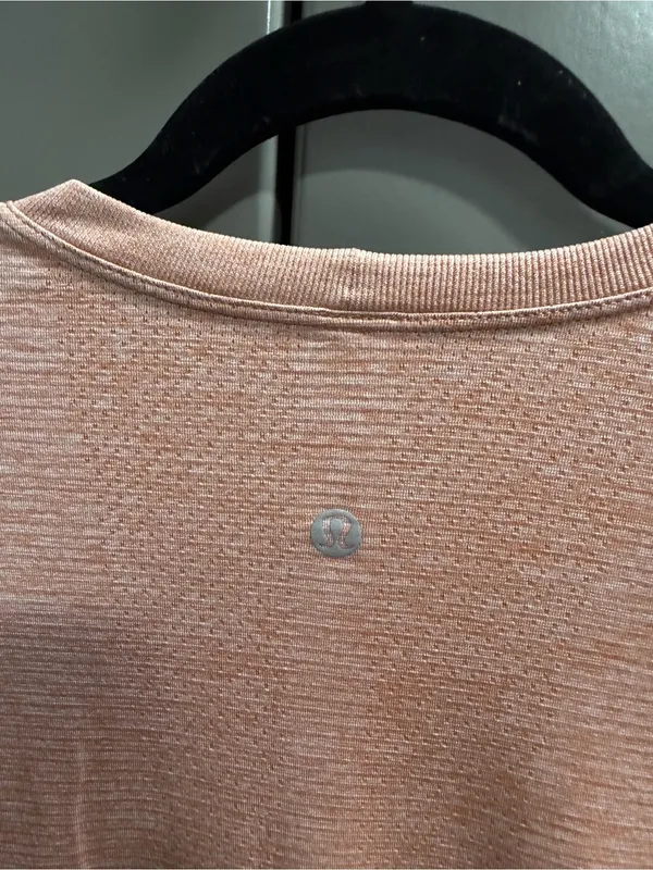 lululemon athletica Swiftly Long Sleeve! Great layering peach top! Women’s 8! - Image 3