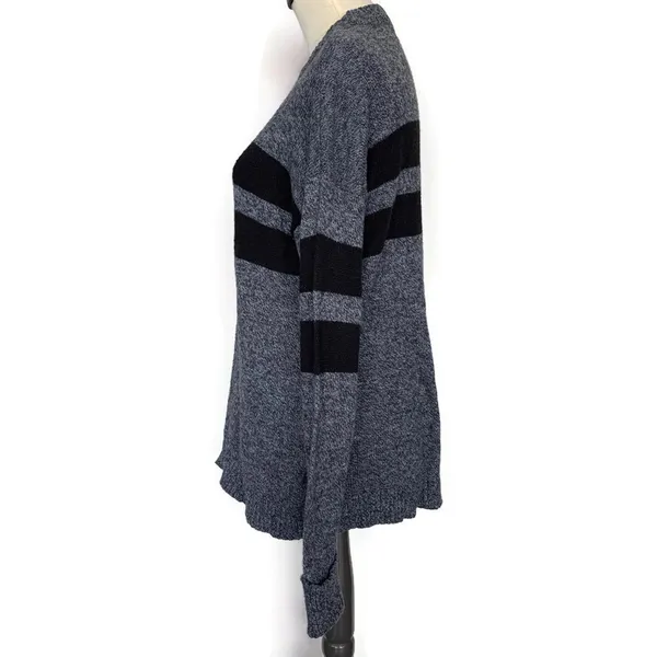 American Eagle Gray Black Striped Knit Sweater - Image 4