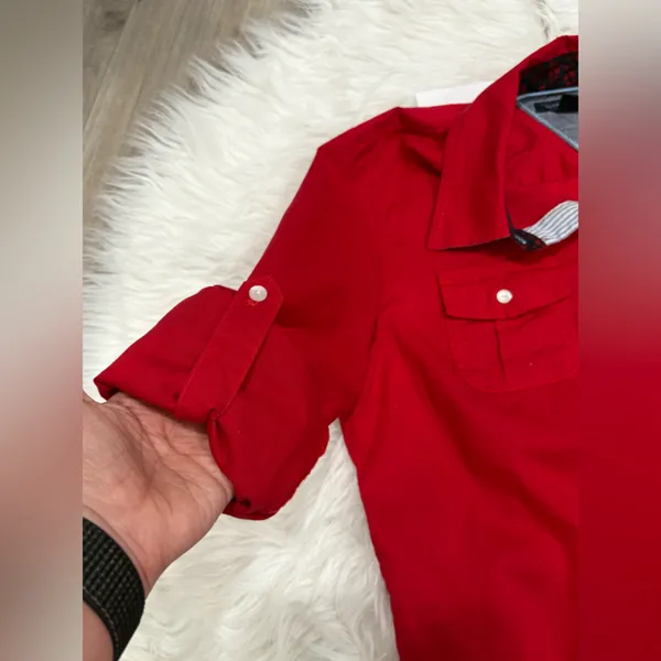Tommy Hilfiger Red and Black Floral Shirt Size S - Image 4