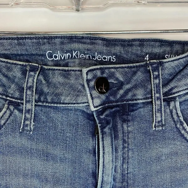 Calvin Klein Slim Boyfriend Sz 4 Jeans 26.5" Inseam EUC - Image 3