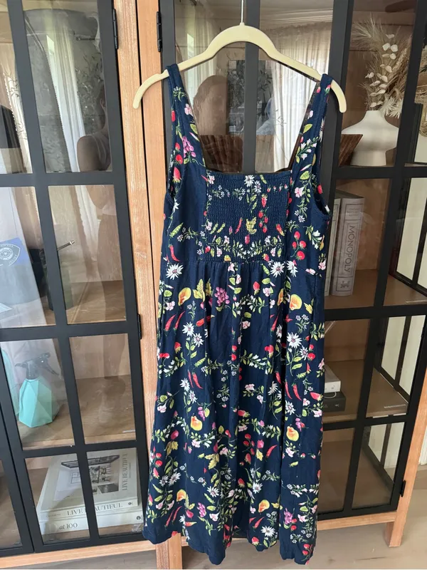Old Navy fruits veggies midi dress linen fit & flare navy sleeveless pockets - Image 5
