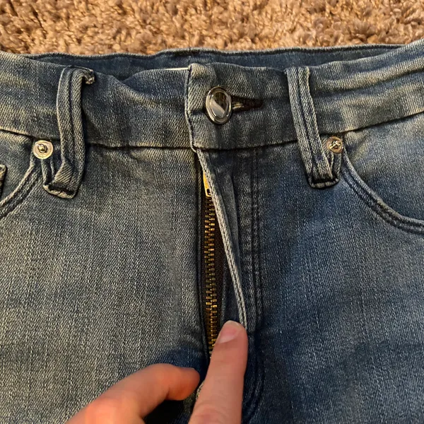 Good American ‼️ Good Flare Jeans‼️ - Image 5