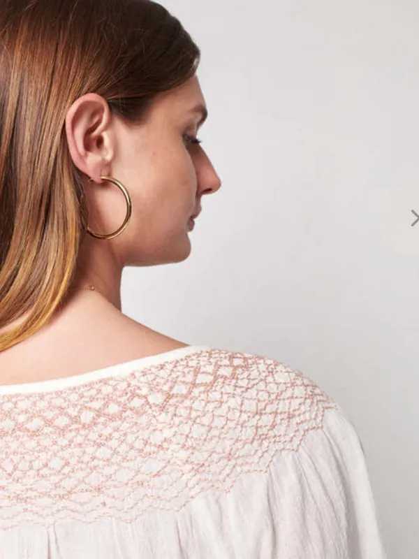 FAHERTY Laura Embroidered Top in Whisper White Smocked Neck‎ Peasant size XS - Image 3