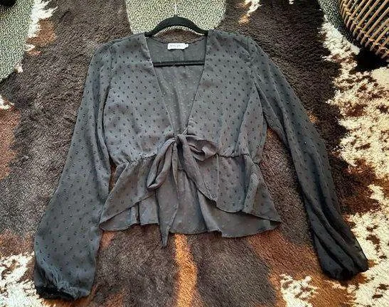 Nasty Gal front tie plunge blouse - Image 2