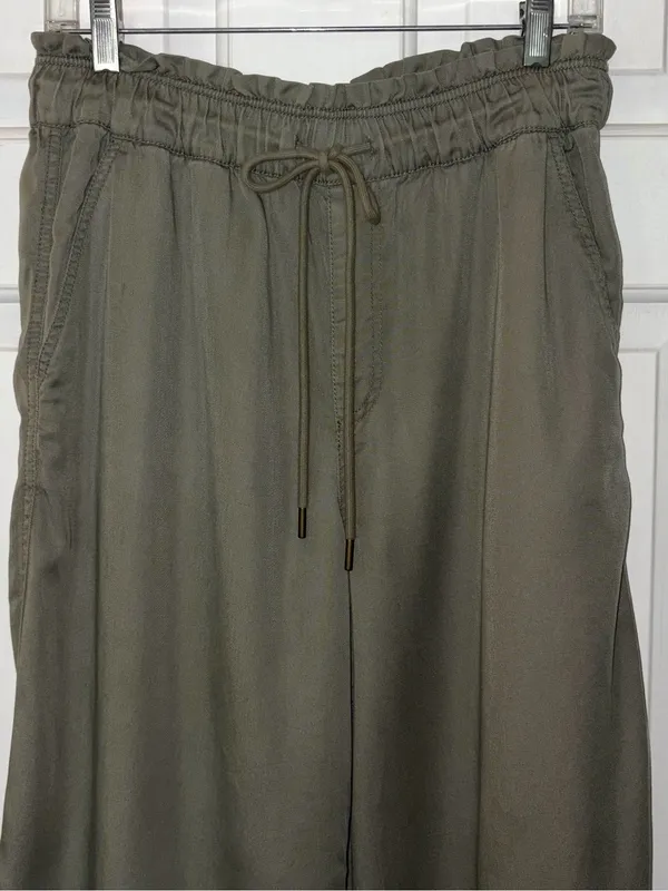 Loft Olive Wide Leg Drawstring Waist Crop Pants W/ Pockets - Image 2