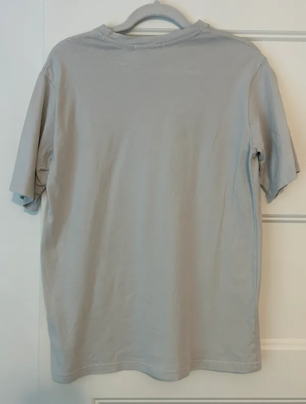 Adika Graphic Tee - Image 4