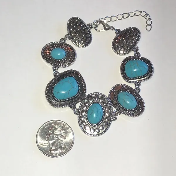 Faux Turquoise Stone Vintage-Style Silver Tone Bracelet - Image 4