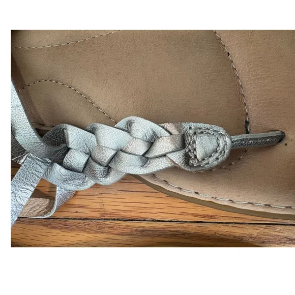 Born Mai Silver Metallic Leather Braided Thong Slingback Sandals F42410 Mens 9M - Image 3