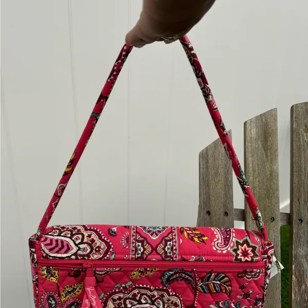 Vera Bradley Knot Just A Clutch Shoulder Bag Pink‎ Paisley Call Me Coral 12x6” - Image 4