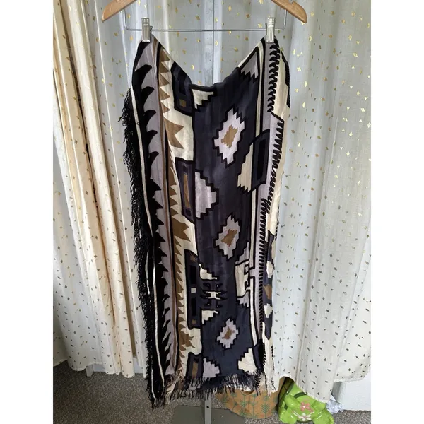 Unbranded Lightweight Southwestern Native American Navaho Fringe Scarf Shawl - Image 3