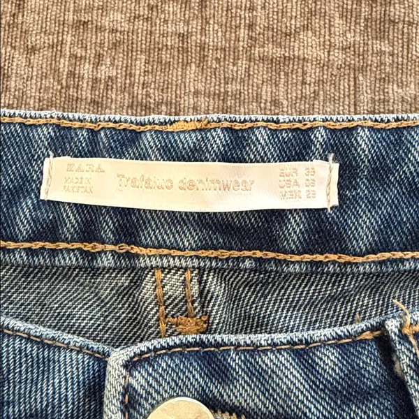 Zara‎ women's Star-Studded Denim Jeans - Image 6