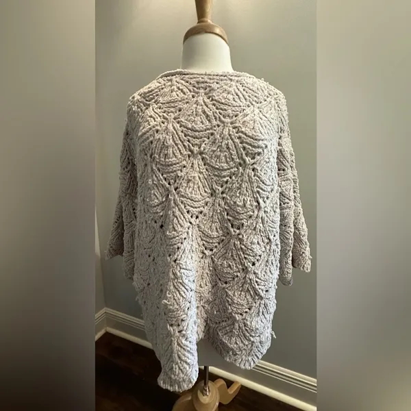POL soft chunky style knitted sweater Grey Size Medium - Image 2