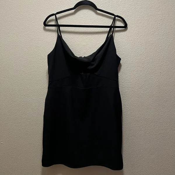 Abercrombie & Fitch Black Mini Cocktail Sleveless KeyHole Cut Out Dress Sz Large - Image 2
