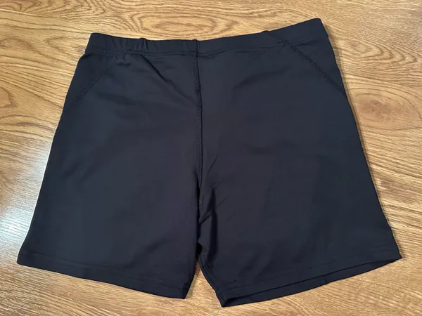 Lifetime black bike shorts size large - Image 4