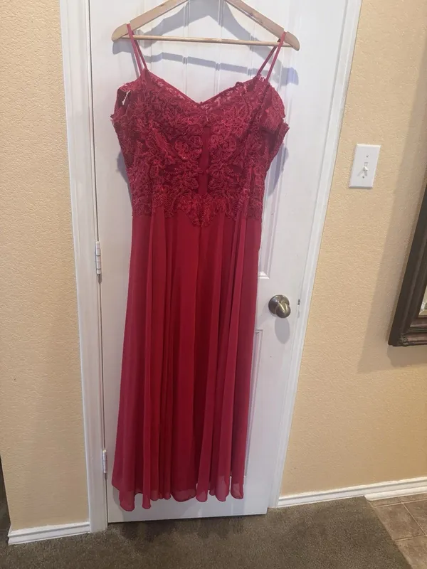 Let's Red Lace Applique Corset Prom Evening Gown SIZE XL - Image 3