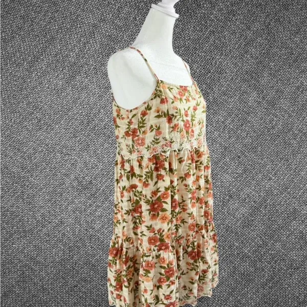 American Eagle Floral Lace Trim Dress - Image 3
