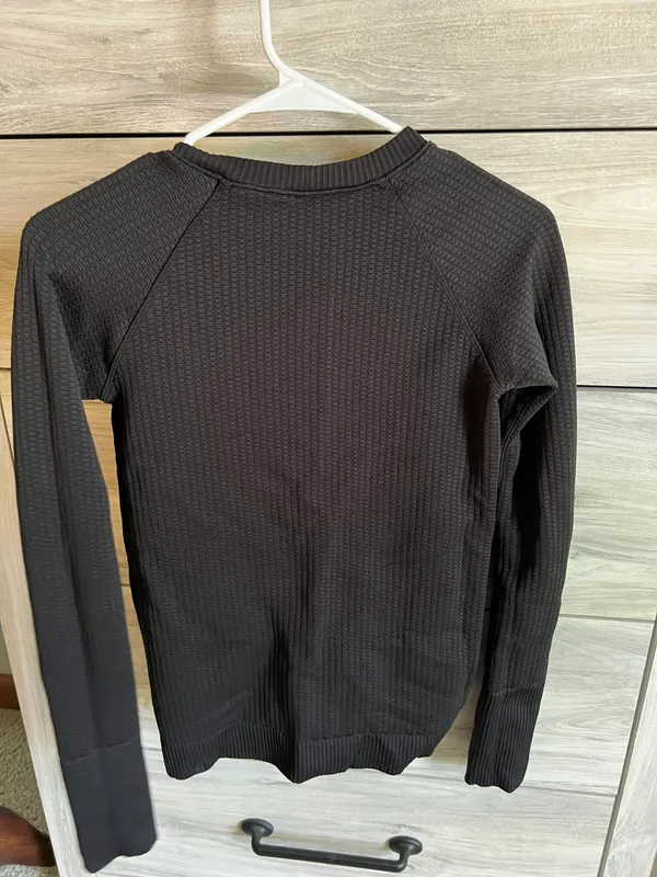 Lululemon Shirt Long Sleeve - Image 4