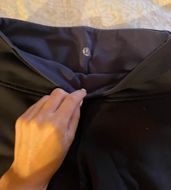 Cropped Reversible Leggings - Image 2