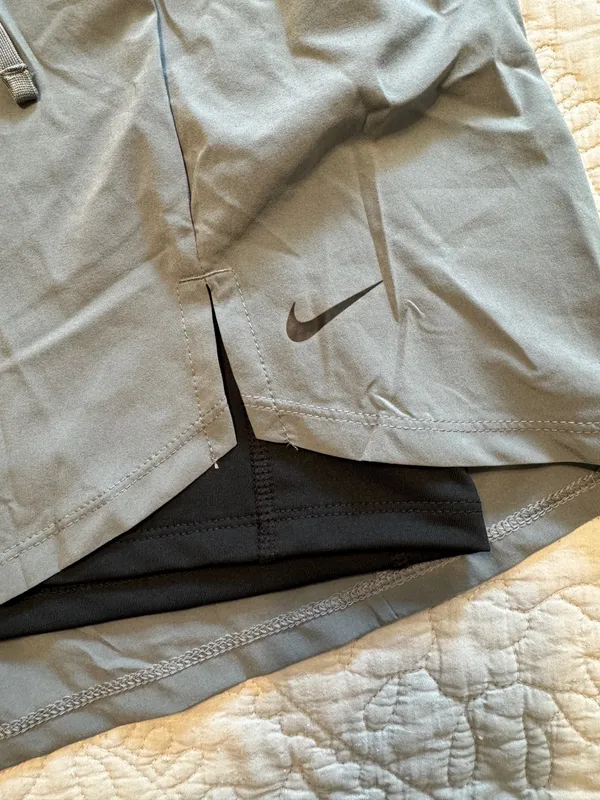 Nike Shorts Gray  - Image 3