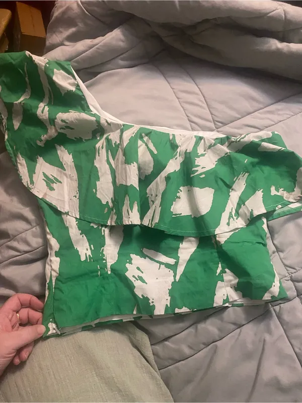Flying Tomato green and White Lightweight Blouse - Image 8