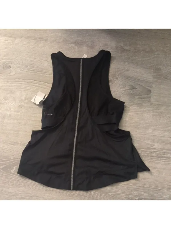 Free people black rise to run cami size large - Image 7