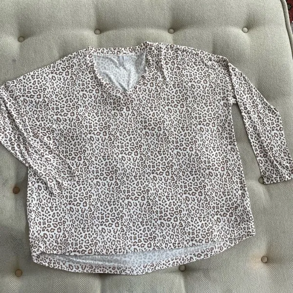 Nordstrom Pajama Set Animal Print Mocha Pink￼ Long Sleeve L - Image 2