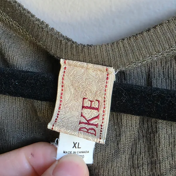 BKE Olive Green V-Neck Long Sleeve Top - Image 3