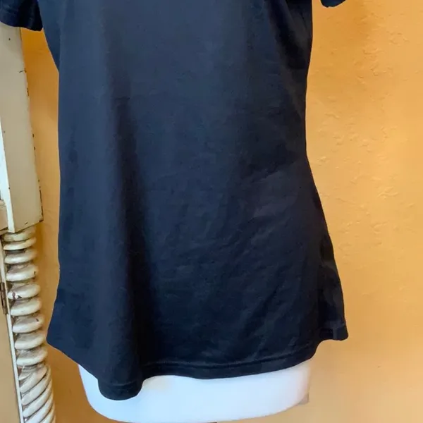 Nike Dri-Fit top - Image 2