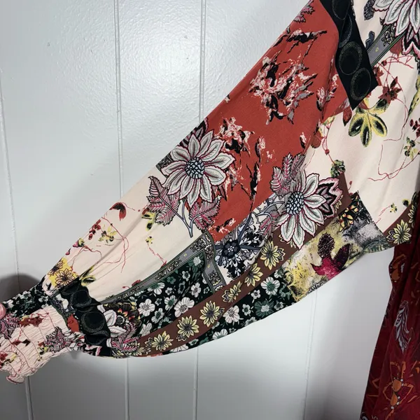 GiGiO USA Patchwork Maroon Floral Relaxed Fit Blouse Top Large L Button Front - Image 2