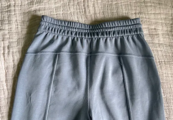 Softstreme Cropped Pants - Image 4