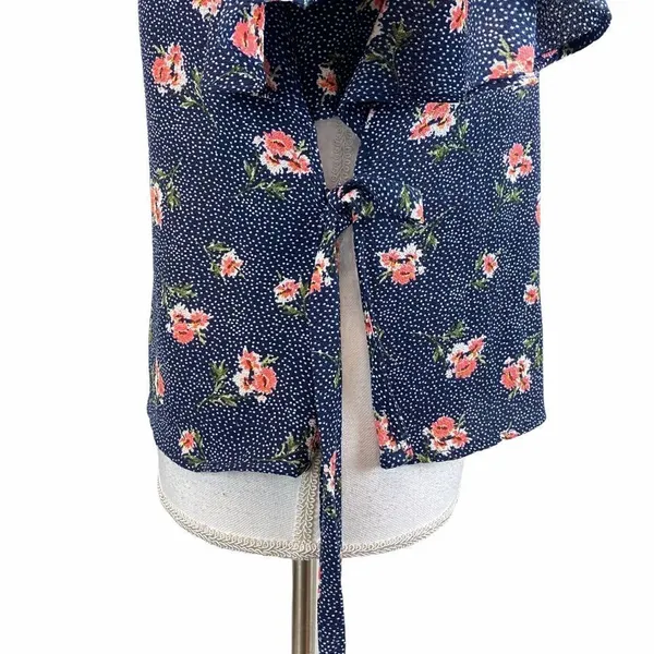 One Clothing XS Blue Dots Floral Top Tie Side - Image 6