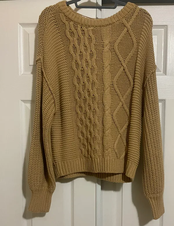 Dream Cable Knit - Image 5