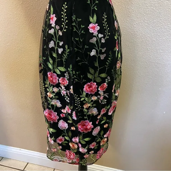 NWOT Lulus Blooming For Love Black Floral Embroidered Midi Dress - Image 8