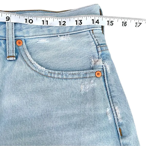 Madewell Relaxed Denim Short Multi Button Fly Frayed Edges Raw Hem Light Wash 23 - Image 3