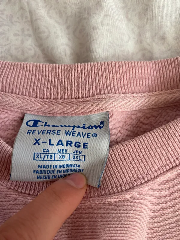 Champion pink cropped crewneck - Image 5