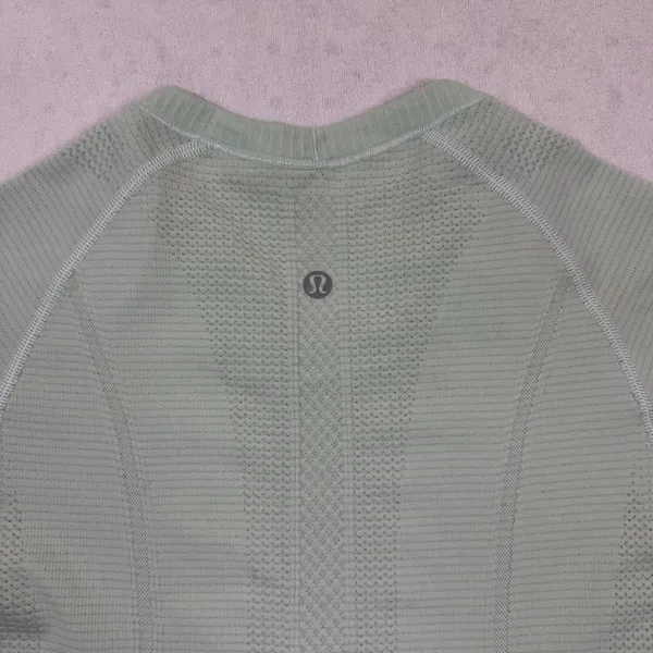 Lululemon Swiftly Tech Short Sleeve Shirt Women’s Green Running Top Size 4 - Image 3