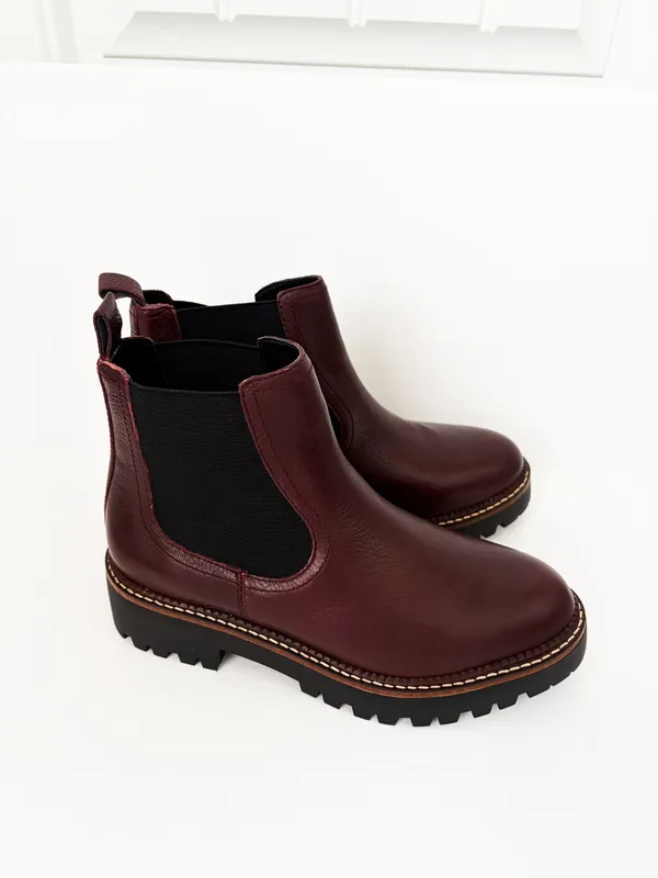Caslon Miller Water Resistant Chelsea Boots in Burgundy Leather Size 5.5 NWOB - Image 3