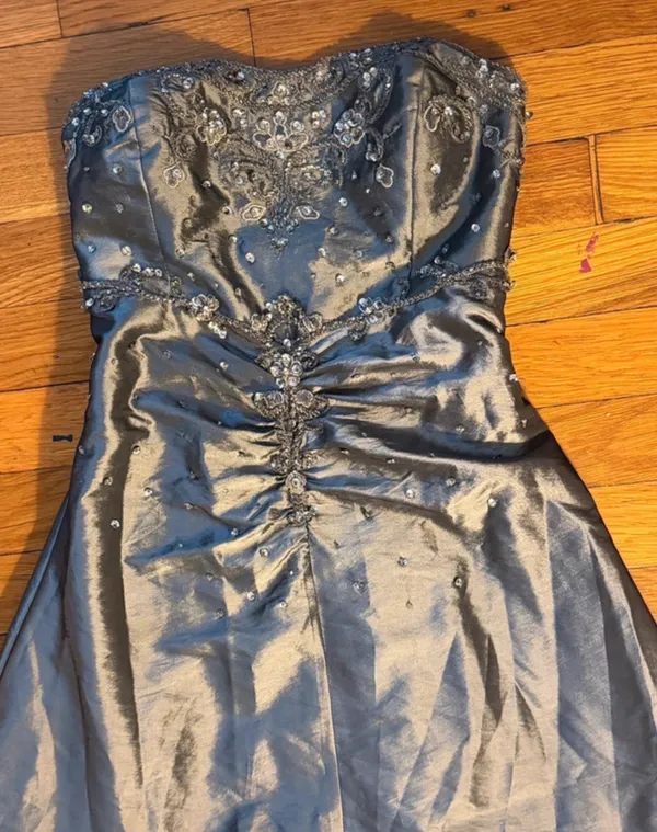 Adrianna Papell silver beaded prom dress with rhinestone embellishments - Image 2