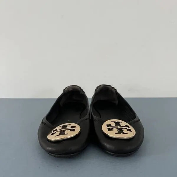 Tory Burch‎ Minnie Black Leather Gold Logo Elastic Heel Ballet Flats - Image 2