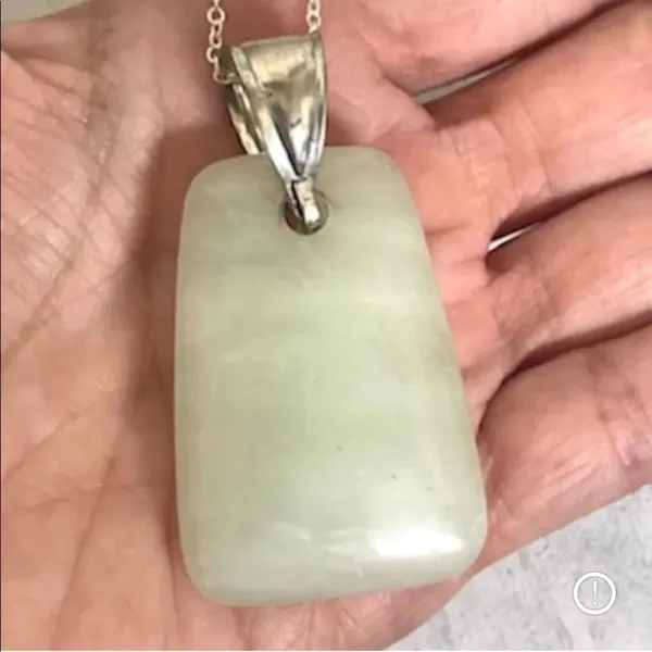 Green chalcedony pendant necklace - Image 7