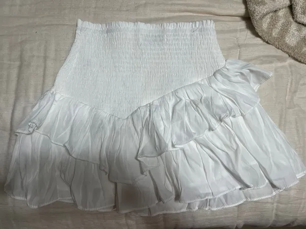 White Boutique Skirt - Image 4