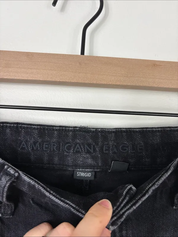 American Eagle Strigid Curvy Baggy Straight Jeans Women’s Size 8 Black Denim - Image 4